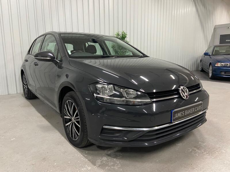 View VOLKSWAGEN GOLF 1.6 TDI SE Nav