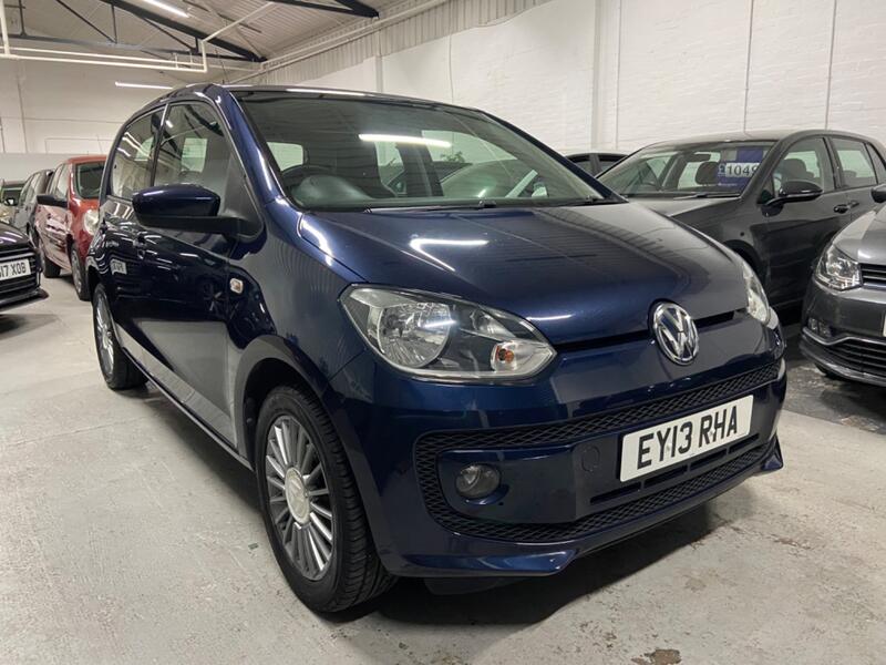 View VOLKSWAGEN UP 1.0 High up!