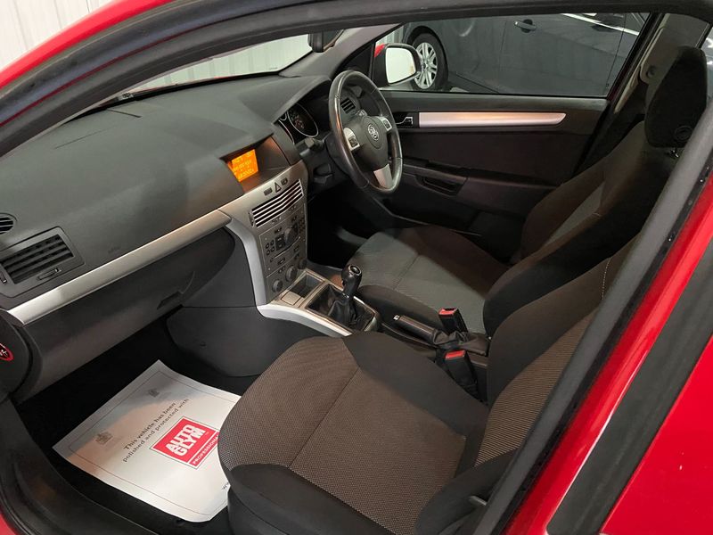 VAUXHALL ASTRA