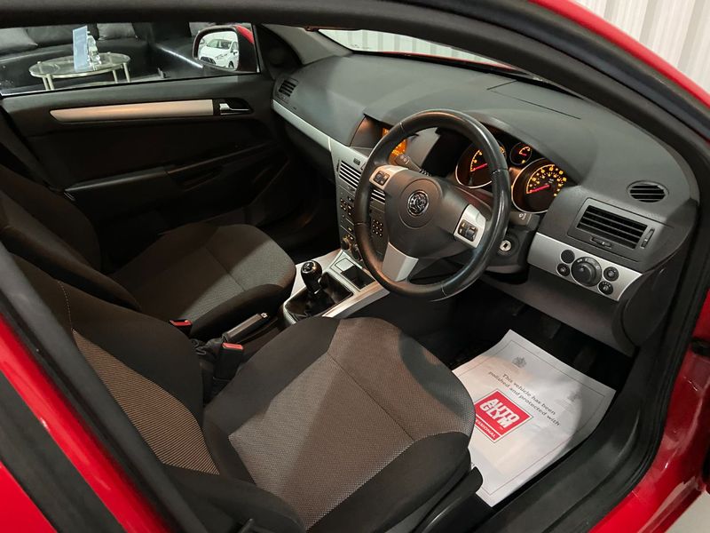 VAUXHALL ASTRA