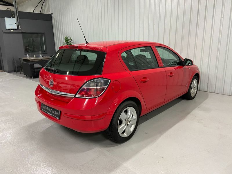 VAUXHALL ASTRA