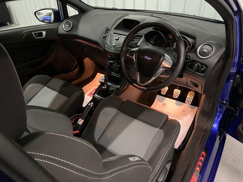FORD FIESTA