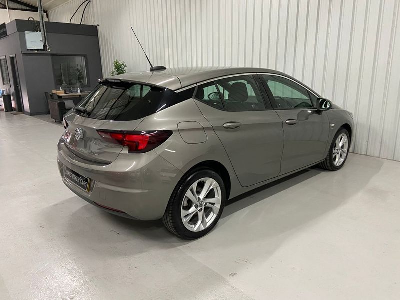 VAUXHALL ASTRA