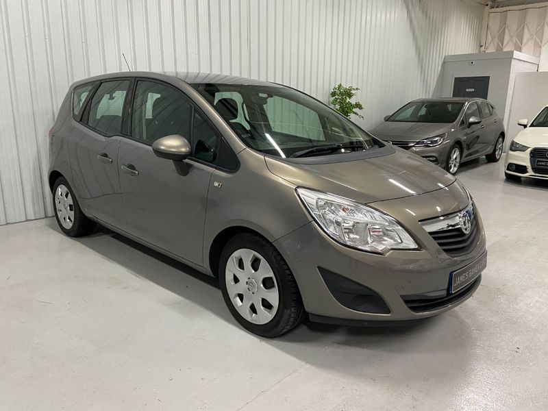 View VAUXHALL MERIVA 1.4T Exclusiv