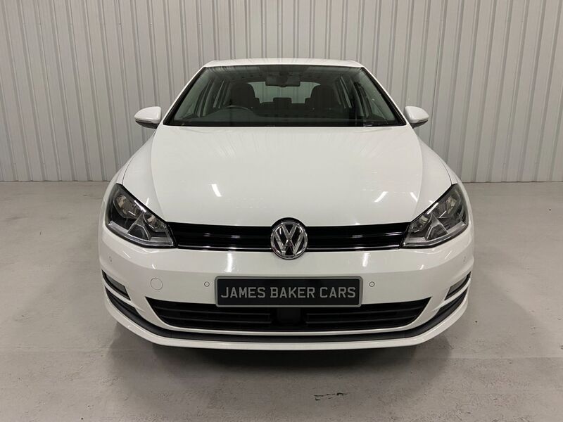 View VOLKSWAGEN GOLF 1.6 TDI Match