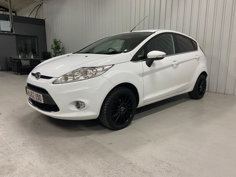 View FORD FIESTA 1.2 ZETEC